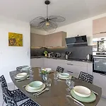 Apartment Le Joyau Nimois - Grande Terrasse Avec Parking Nîmes